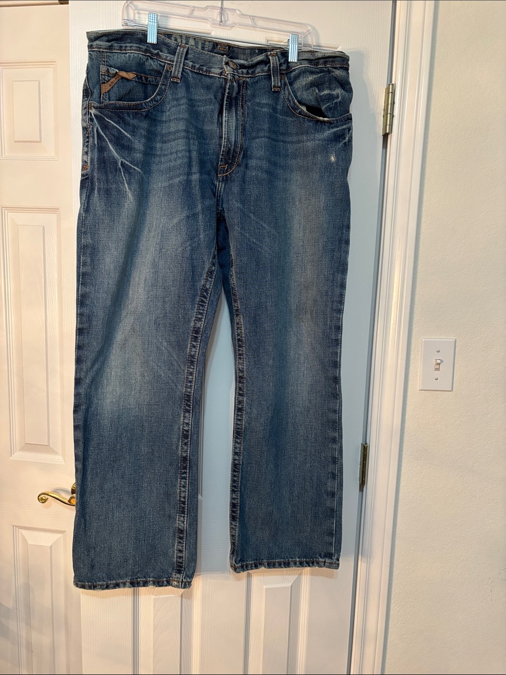 Ariat Men's Straight-Leg Jeans in Medium Blue Wash